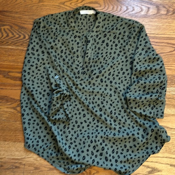Lush Sage and Black Animal Print Blouse Size medium - Picture 2 of 5